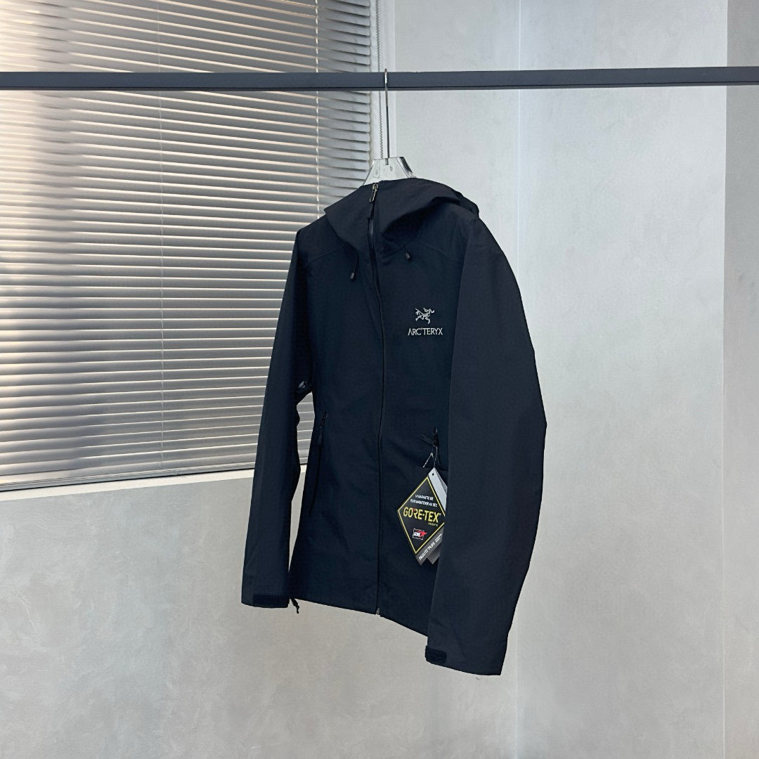 Arc’teryx ALPHA SV6 BLACK
