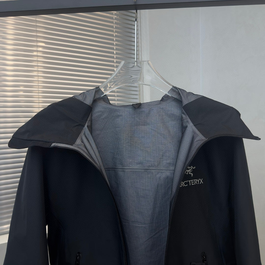 Arc’teryx ALPHA SV6 BLACK