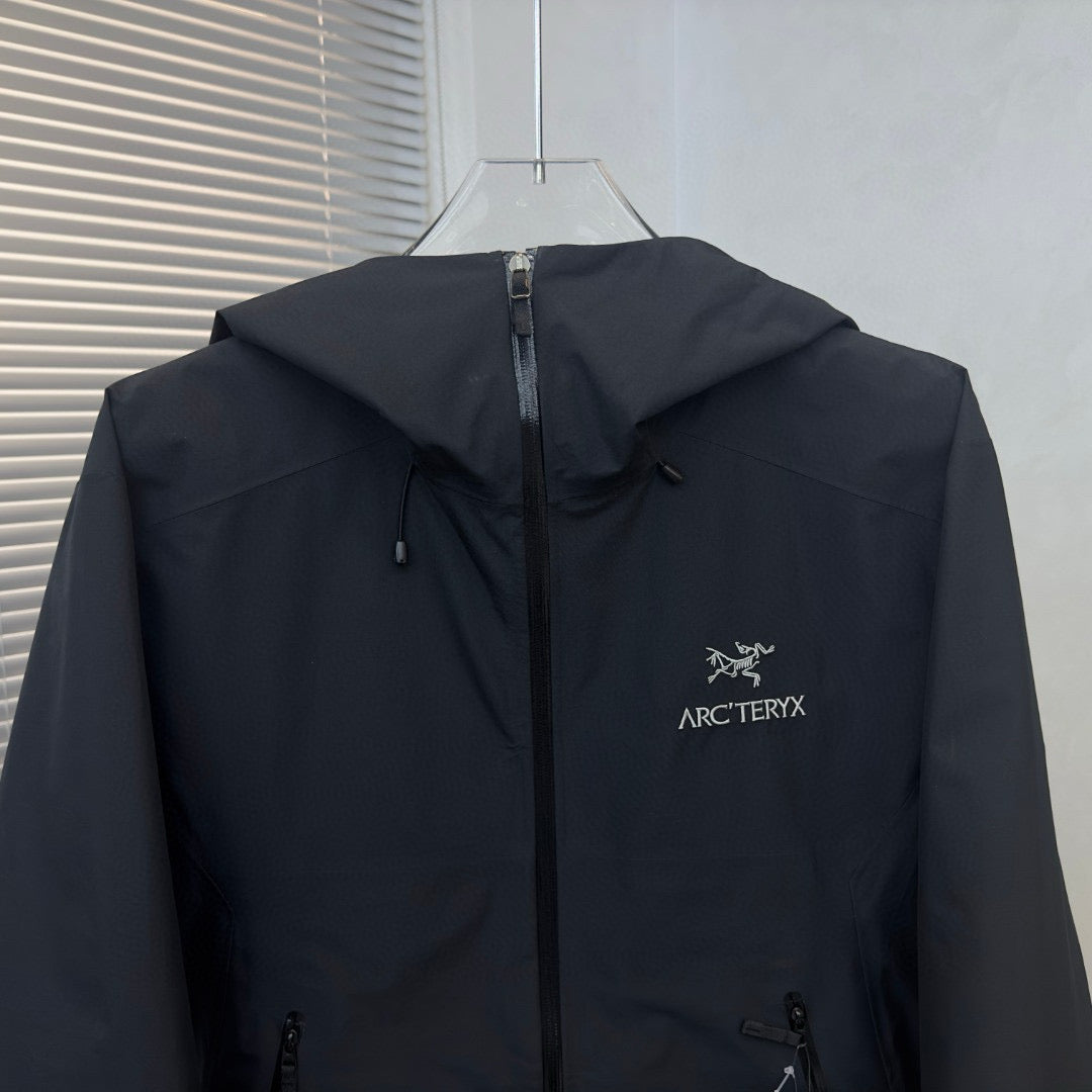 Arc’teryx ALPHA SV6 BLACK