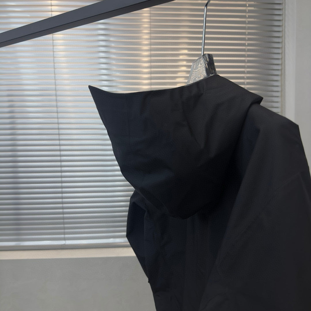 Arc’teryx ALPHA SV6 BLACK