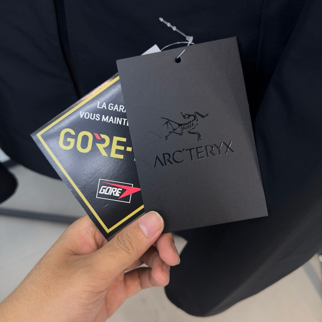 Arc’teryx ALPHA SV6 BLACK