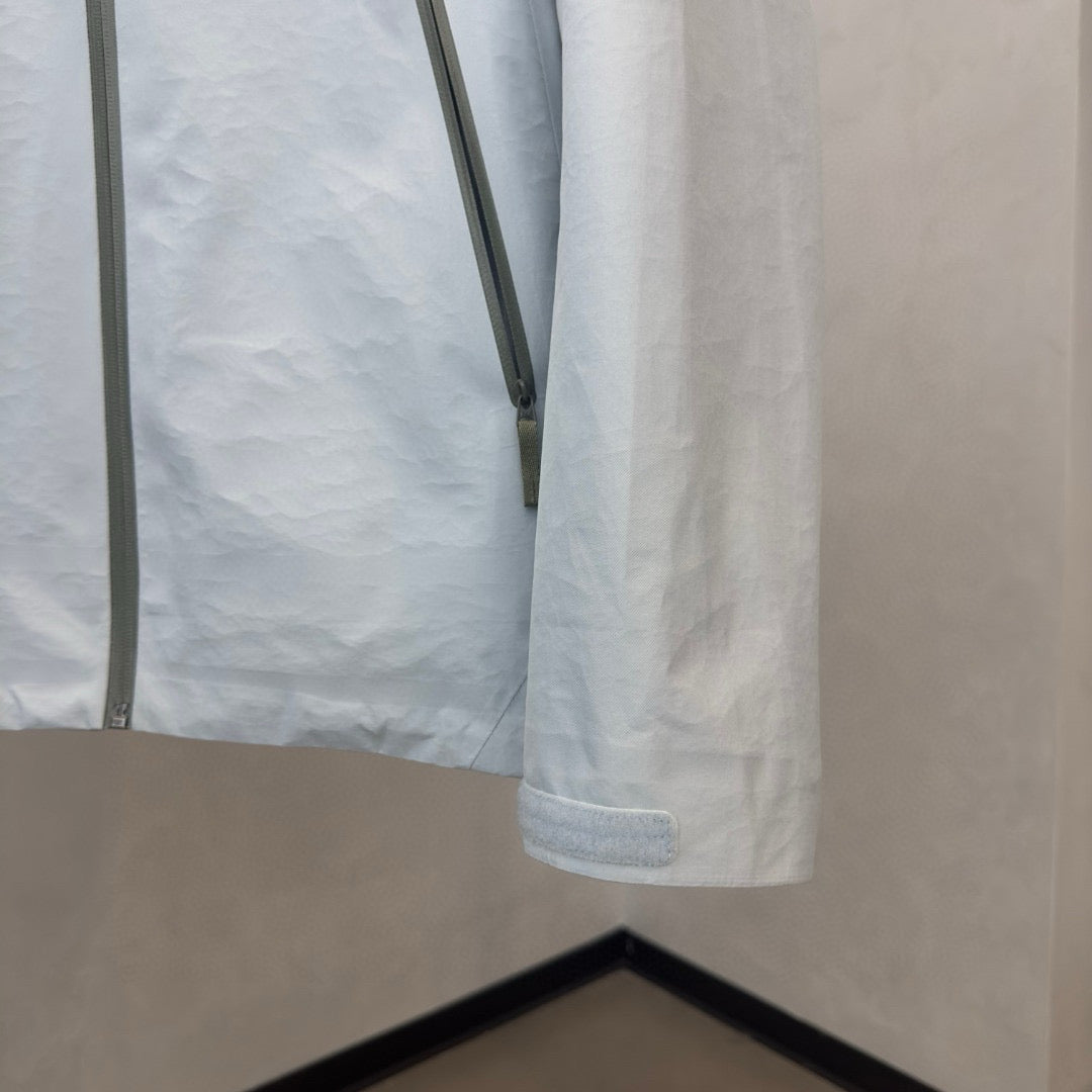 Arc’teryx BETA LT LIGHT GRAY