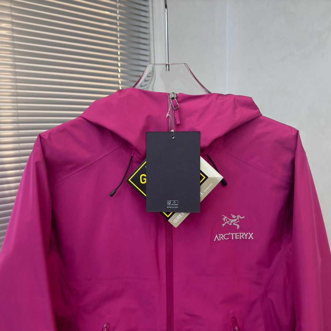 Arc’teryx BETA LT PINK
