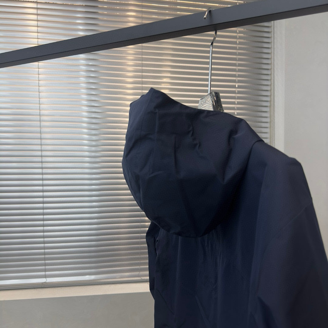 Arc’teryx BETA LT BLUE