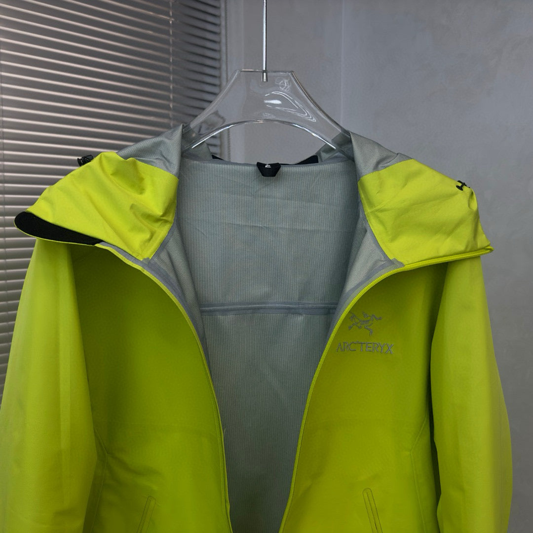 Arc’teryx BETA LT GREEN