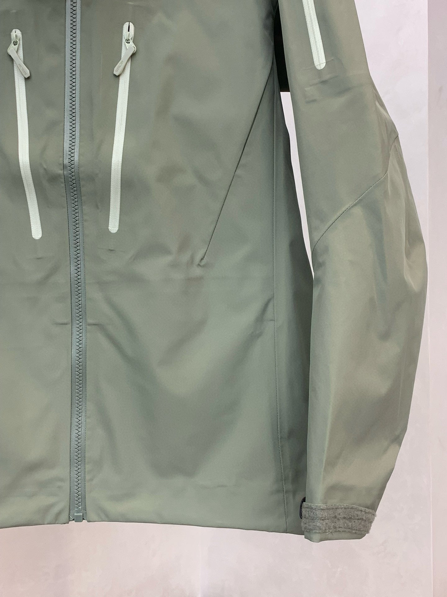Arc’teryx ALPHA SV6 LIGHT GREEN