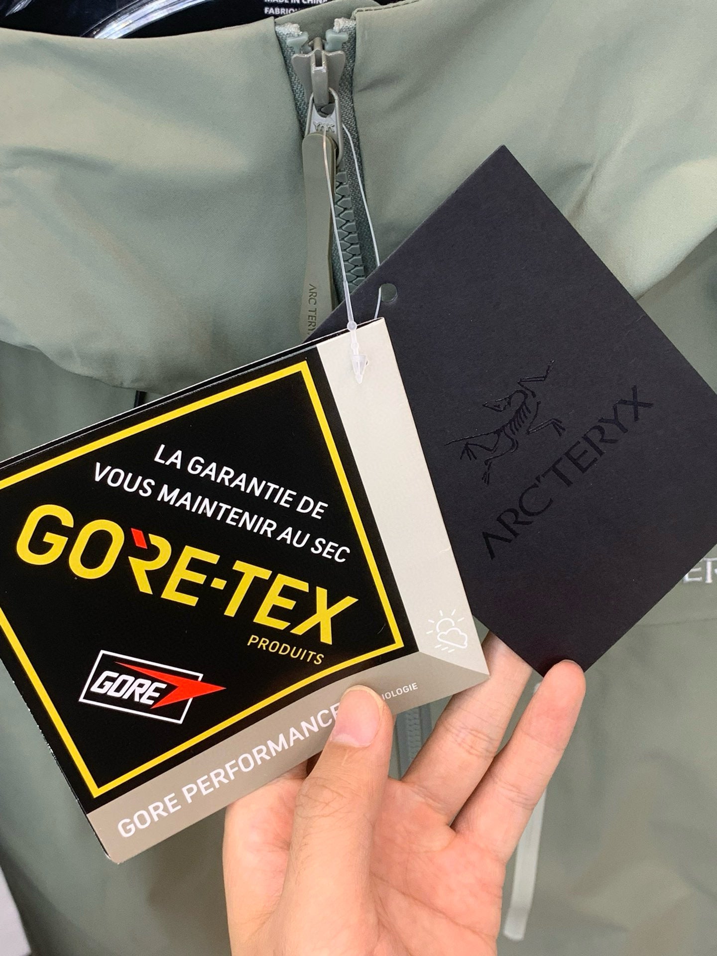 Arc’teryx ALPHA SV6 LIGHT GREEN