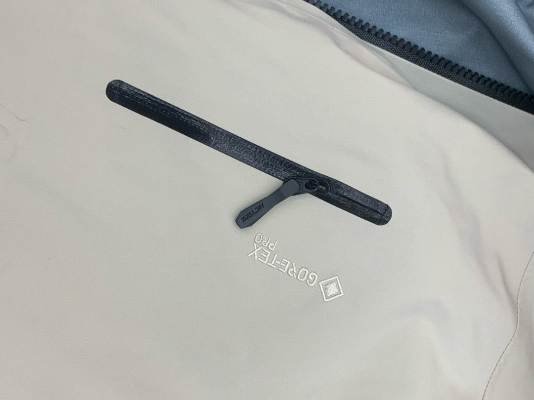 Arc’teryx ALPHA SV6 WHITE