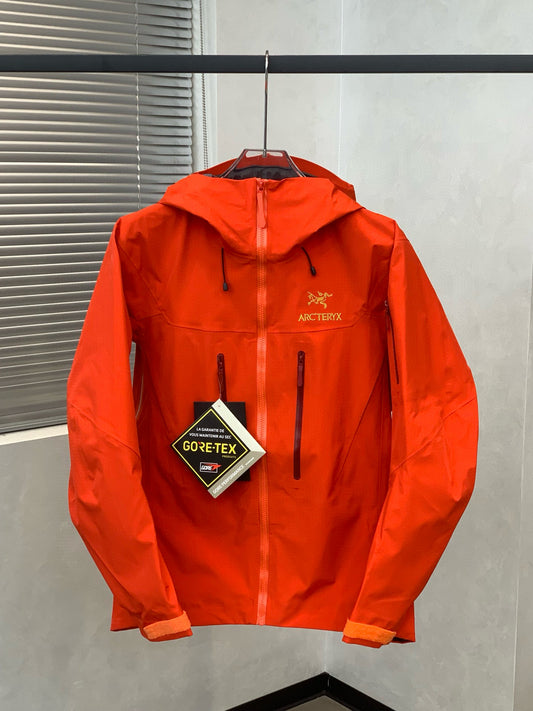 Arc’teryx ALPHA SV6 RED