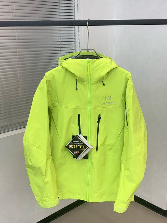 Arc’teryx ALPHA SV6 FLUORESCENT GREEN