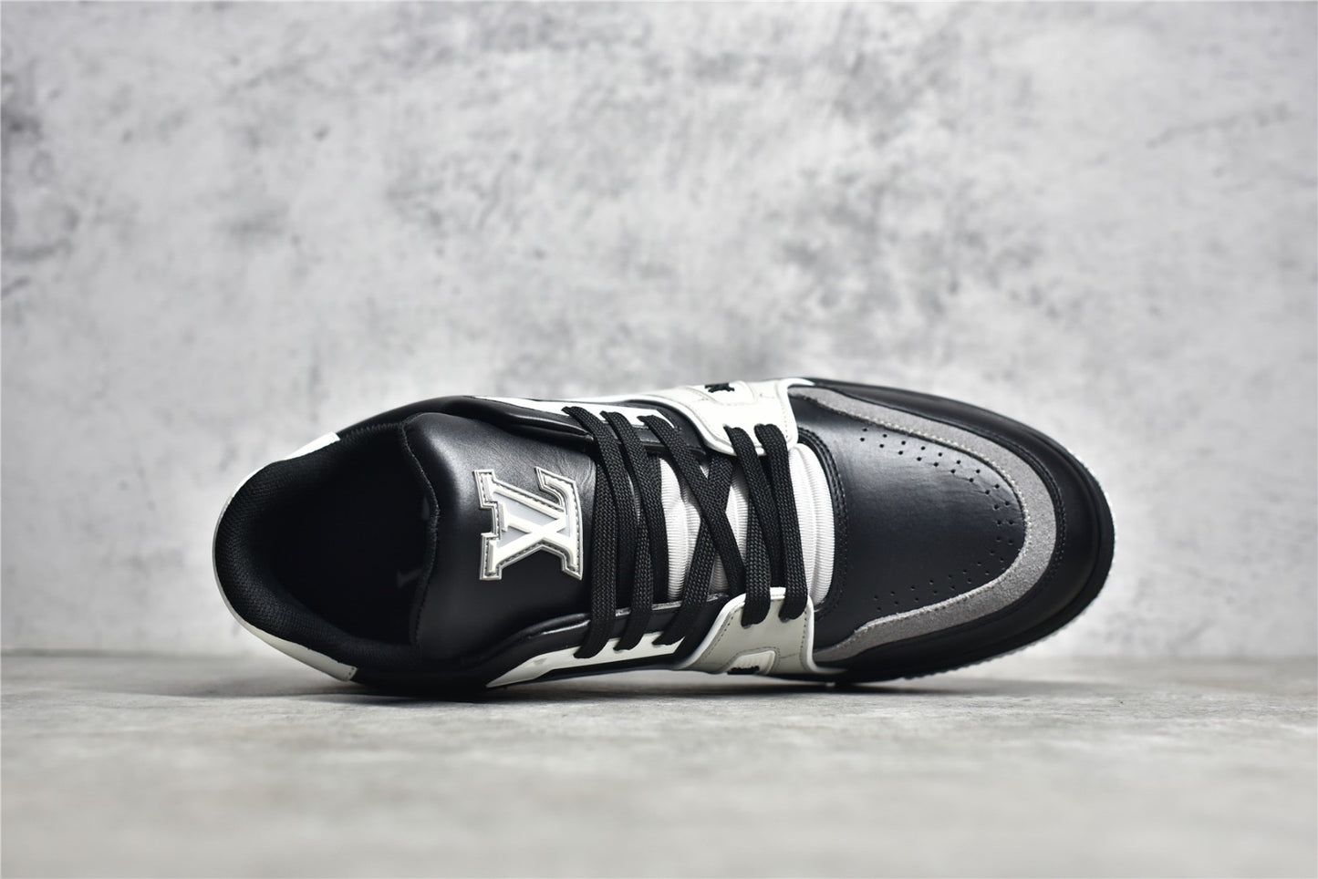 LV Trainer 011