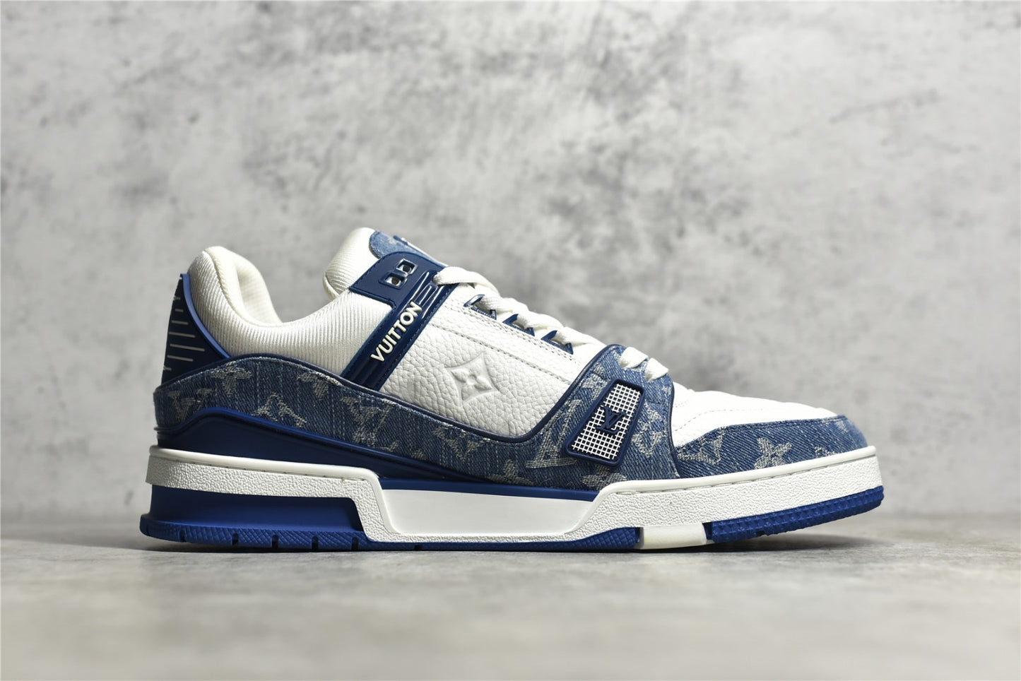 LV Trainer 01