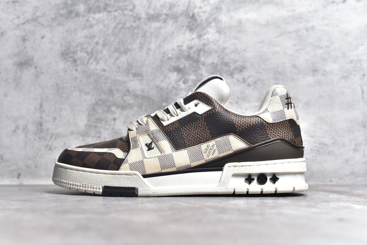 LV Trainer 06