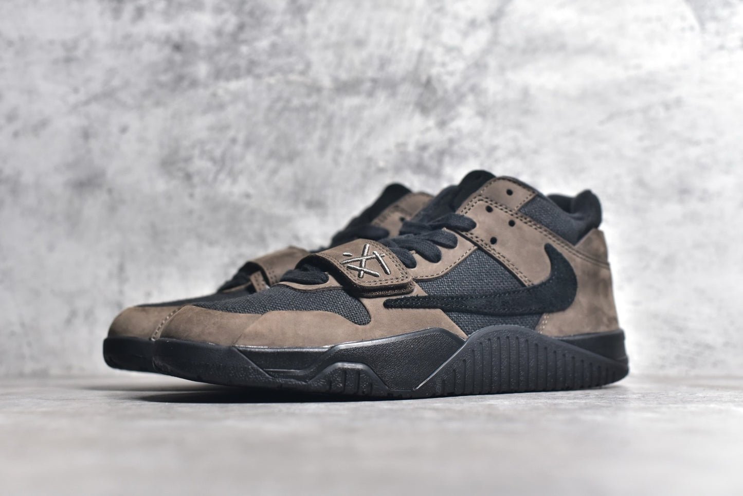 Jordan Travis Scott Dark Mocha