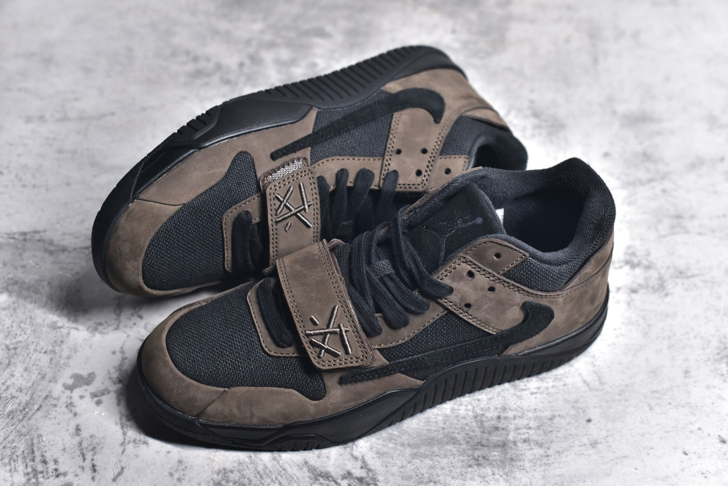 Jordan Travis Scott Dark Mocha