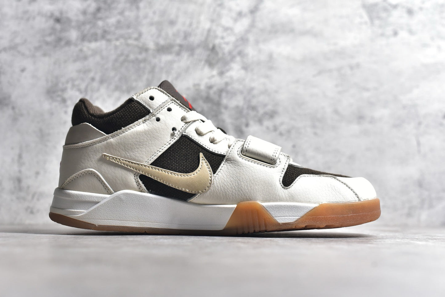 Jordan Travis Scott  Sail