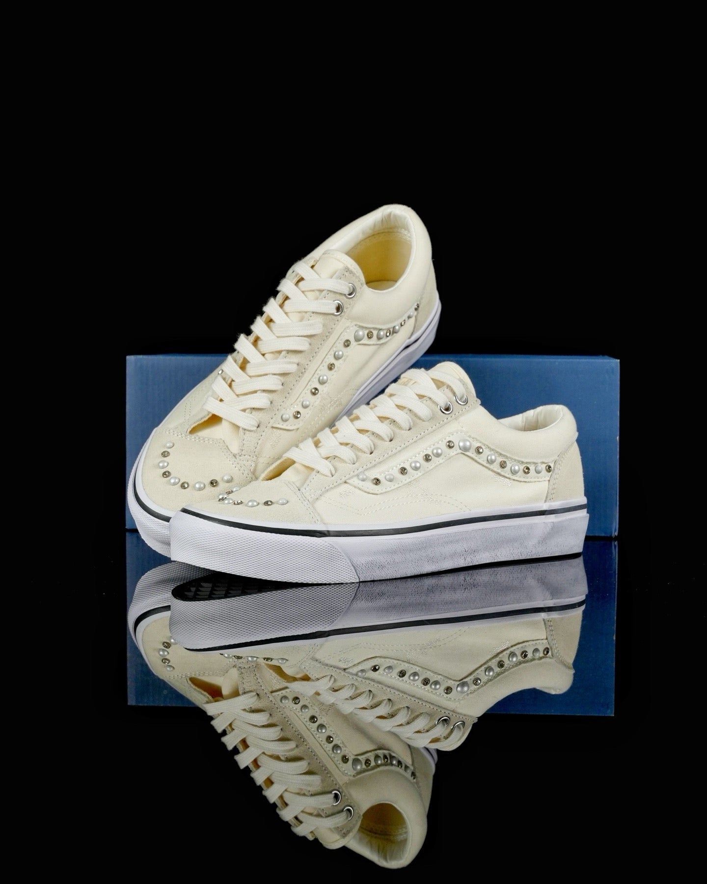 Vans OTW Old Skool white