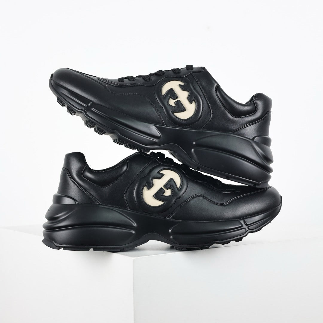 GG Rhyton 01