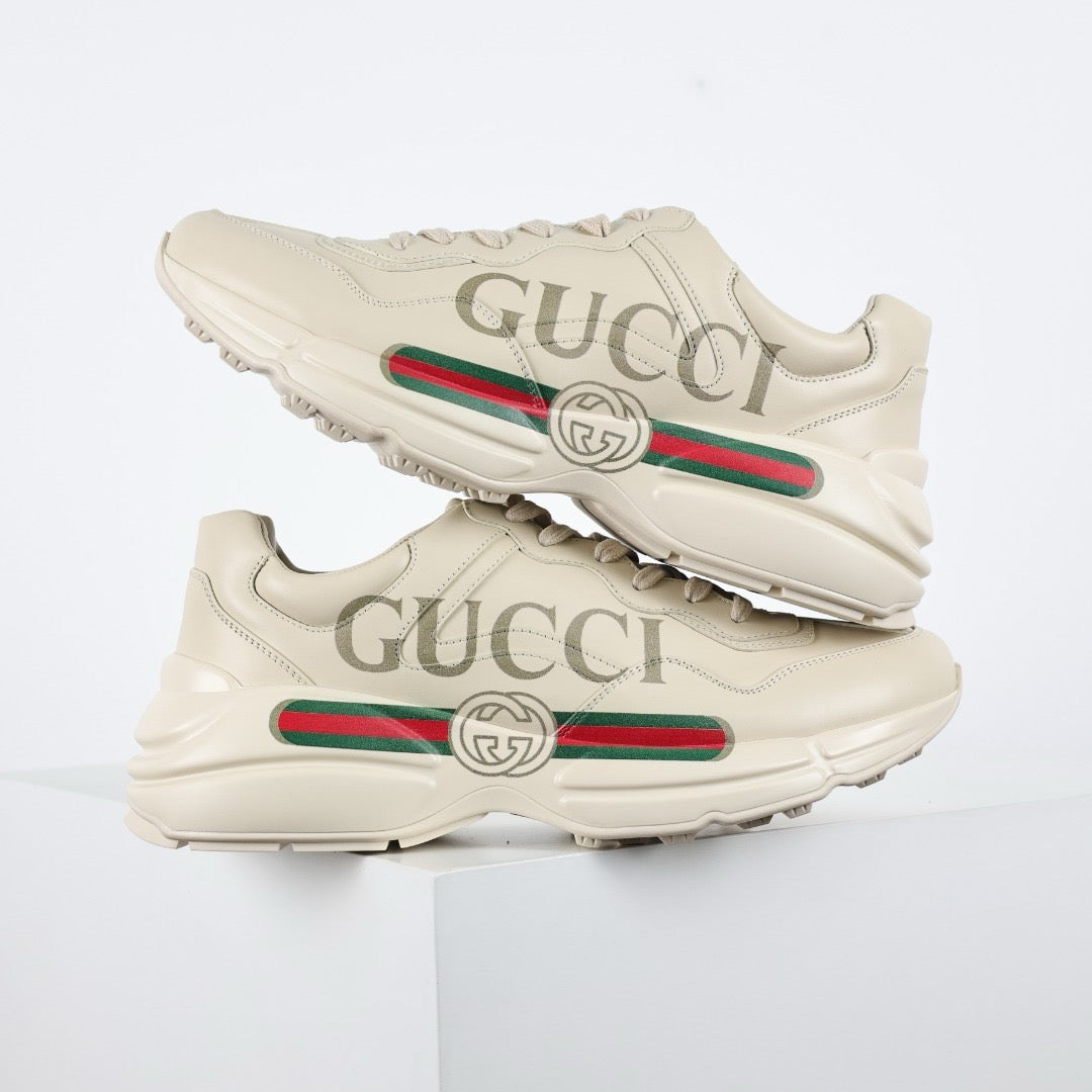 GG Rhyton 08