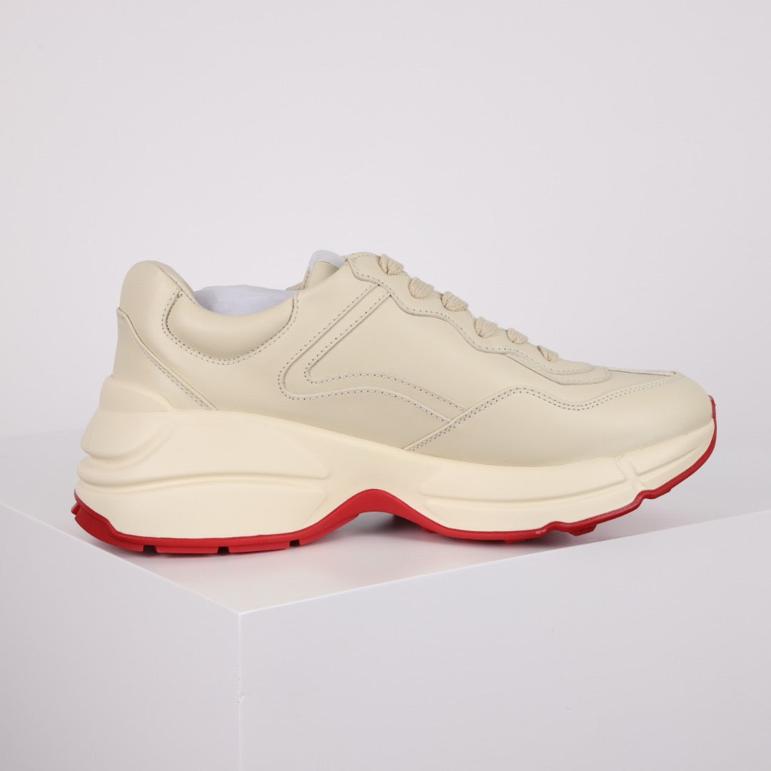 GG Rhyton 09