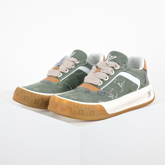 LV Tilted 17