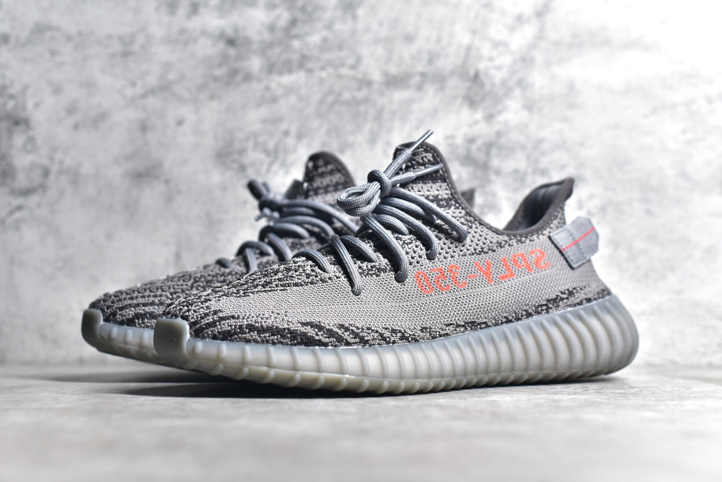 Yeezy 350 v2