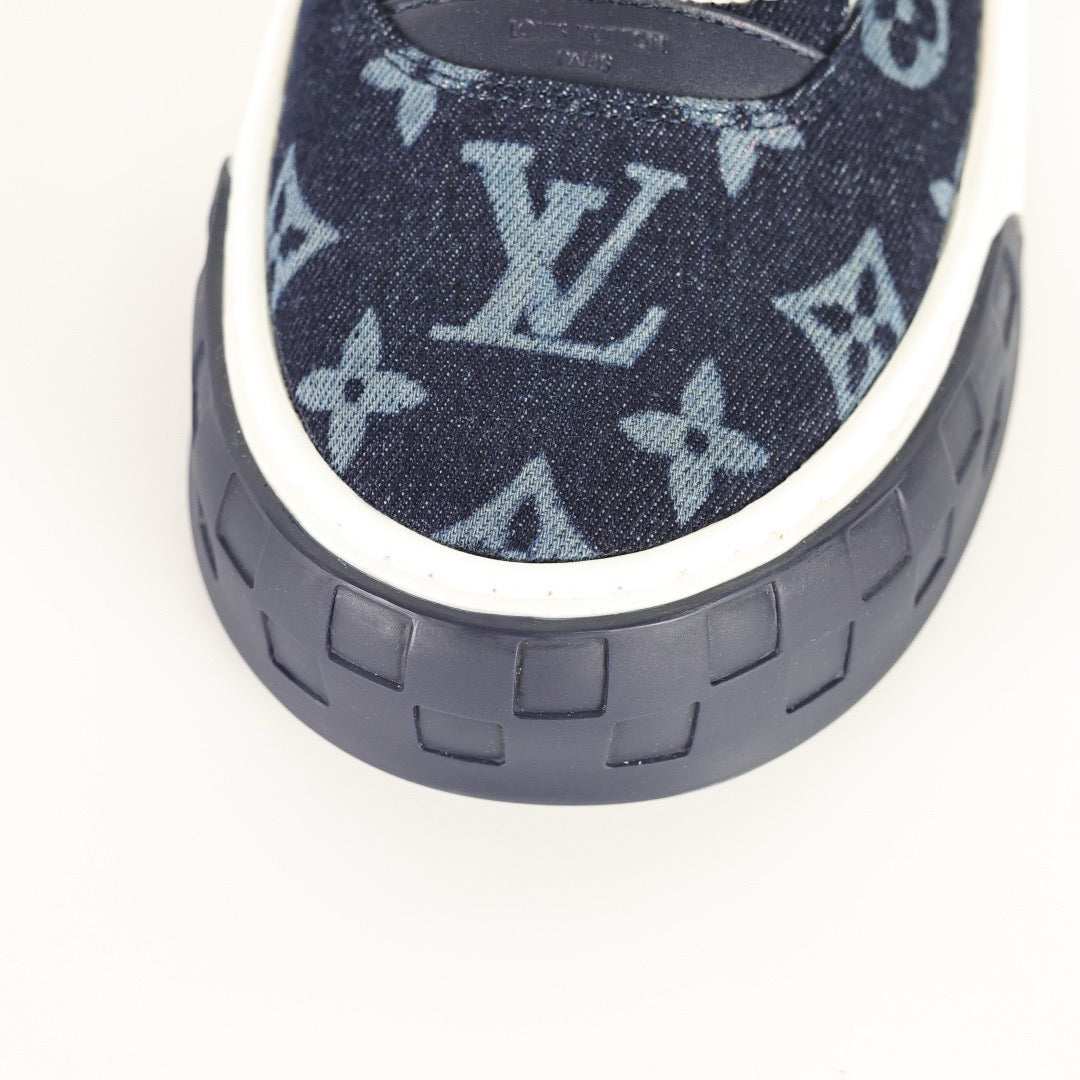 LV Tilted 16
