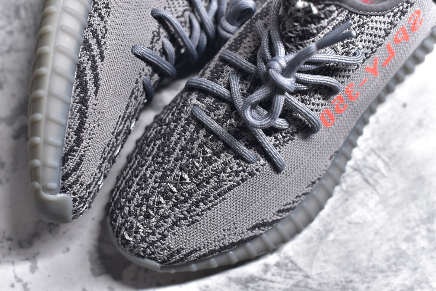 Yeezy 350 v2
