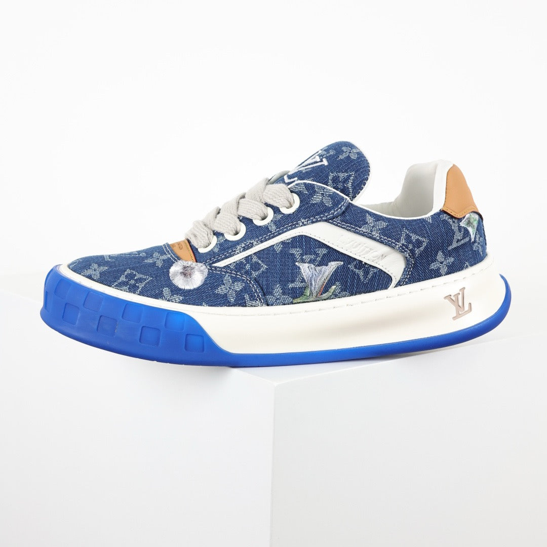 LV Tilted 06