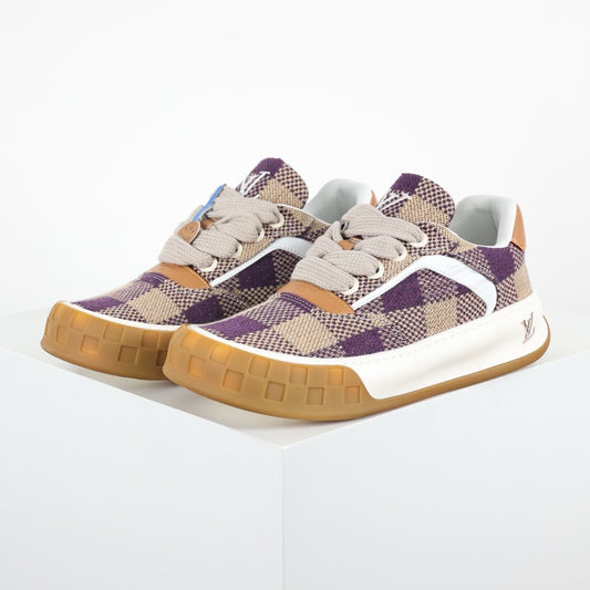 LV Tilted 07
