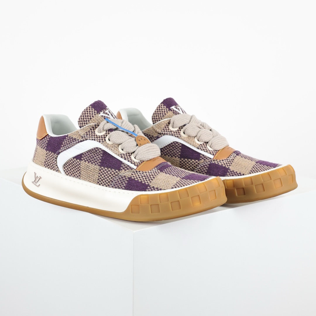 LV Tilted 07