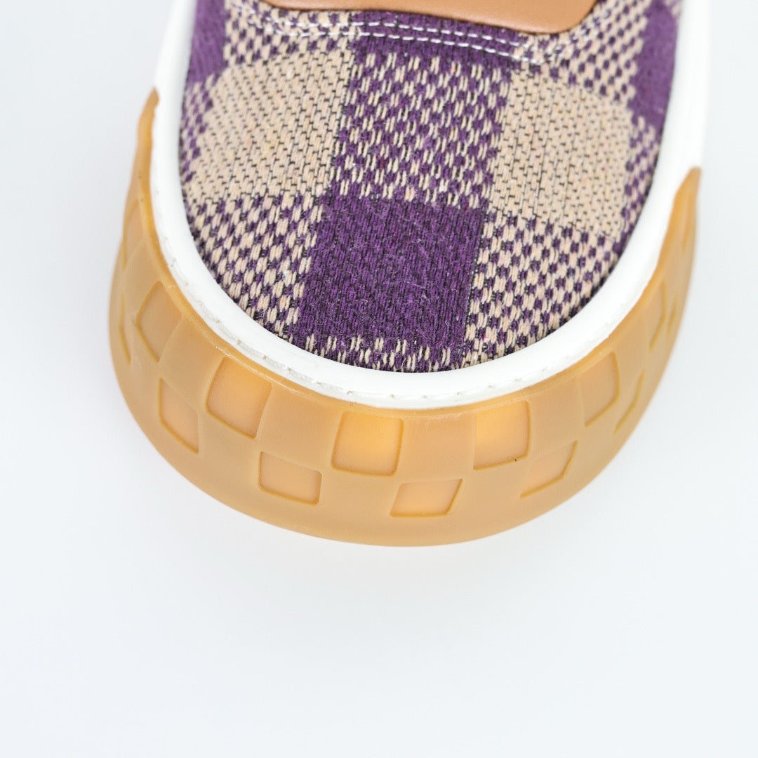 LV Tilted 07