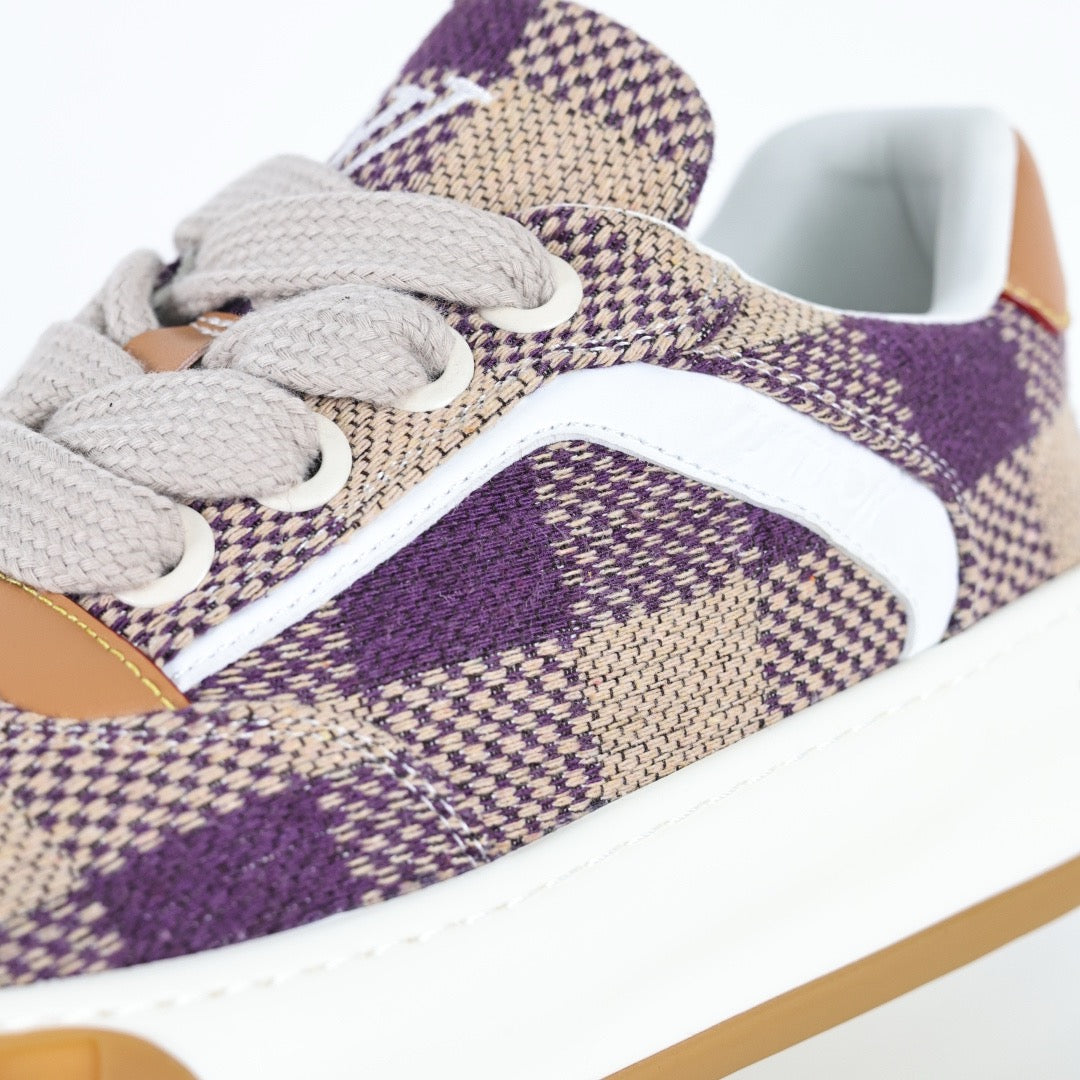 LV Tilted 07