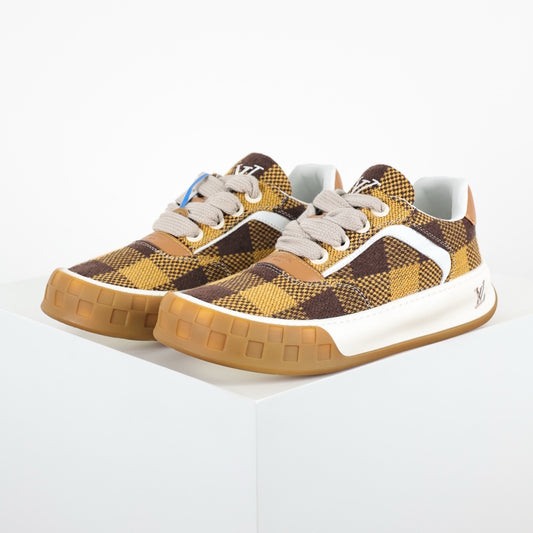 LV Tilted 05