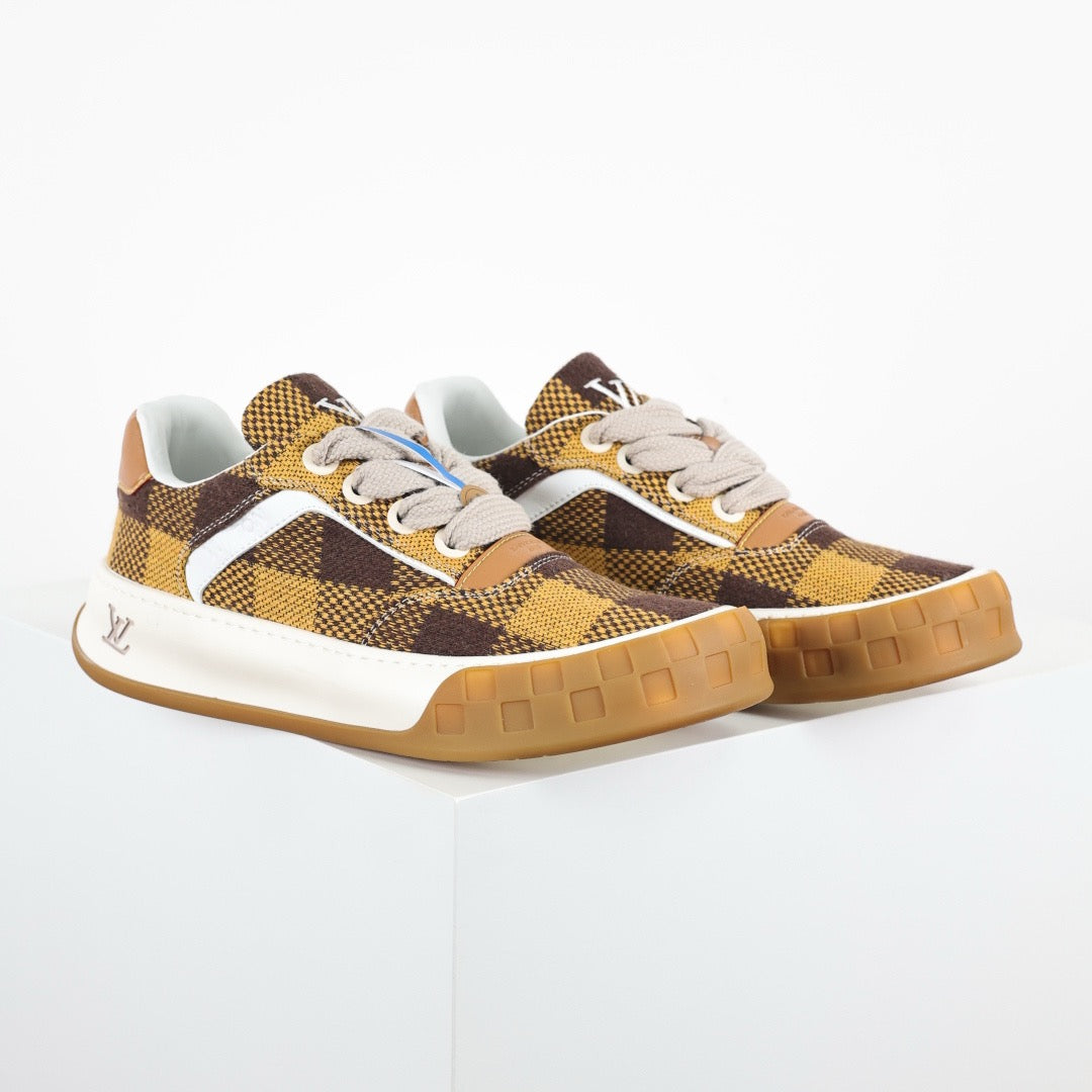 LV Tilted 05