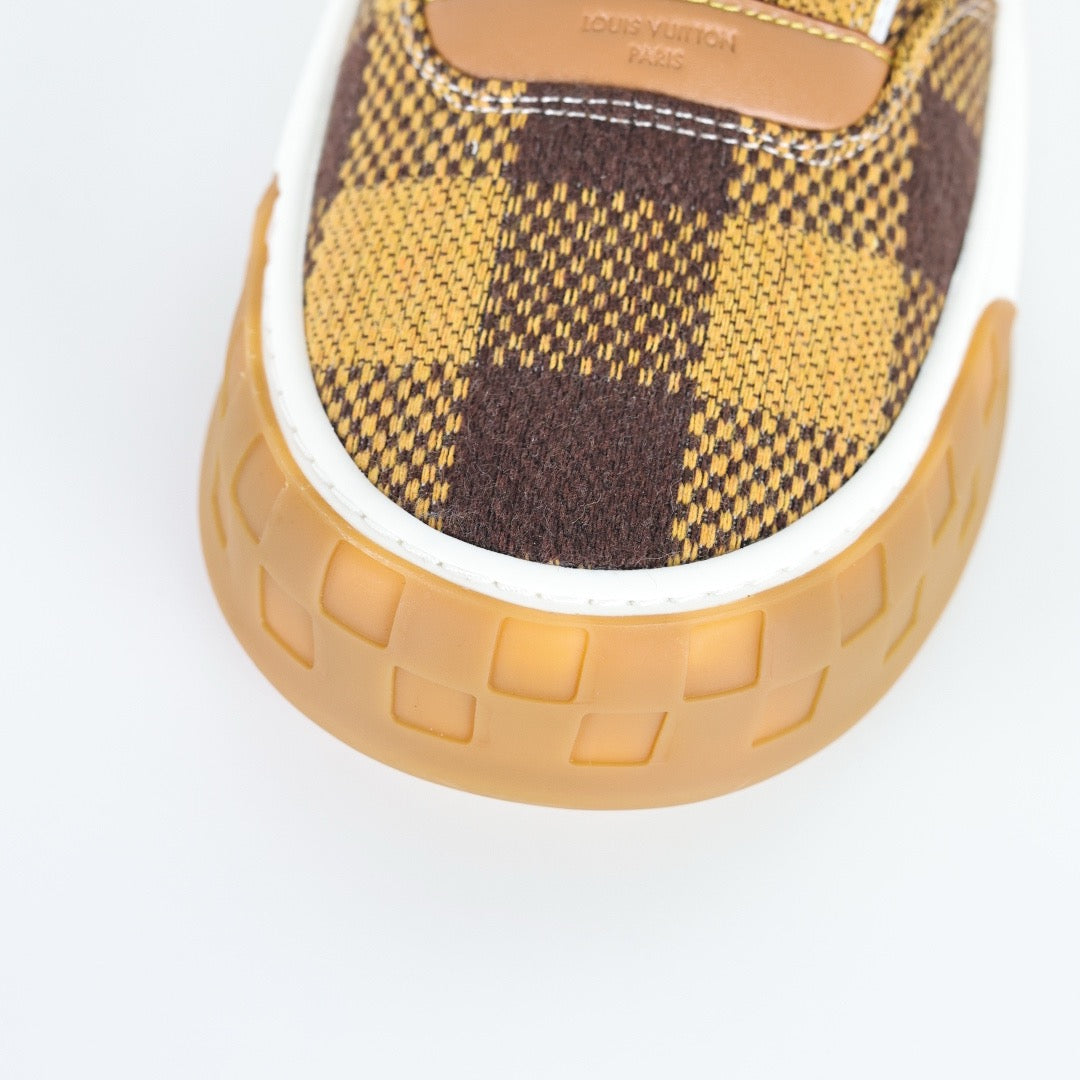 LV Tilted 05