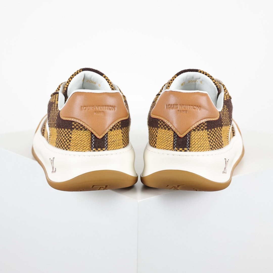 LV Tilted 05