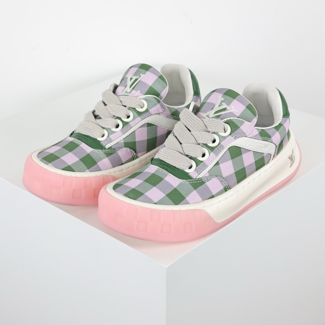 LV Tilted 03