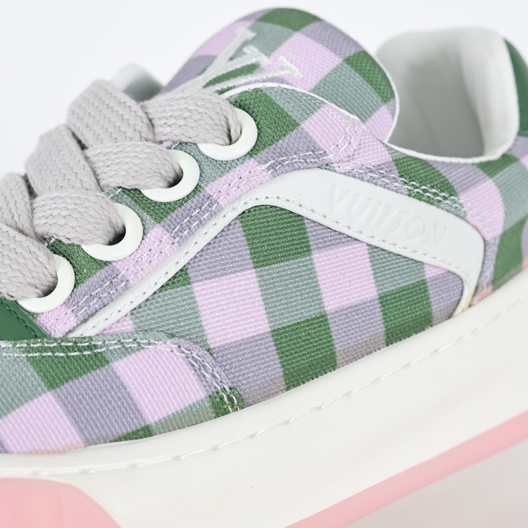 LV Tilted 03