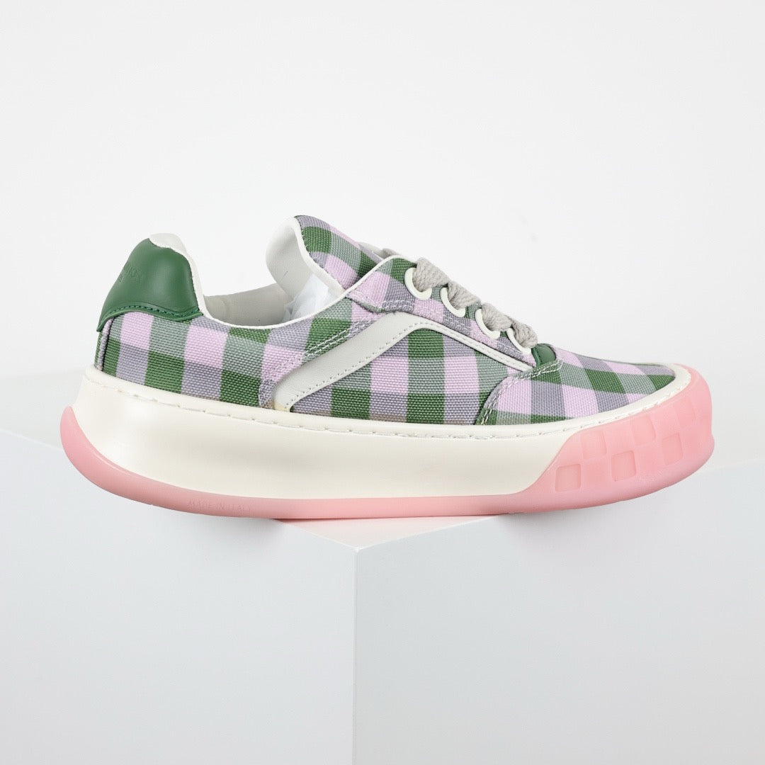 LV Tilted 03