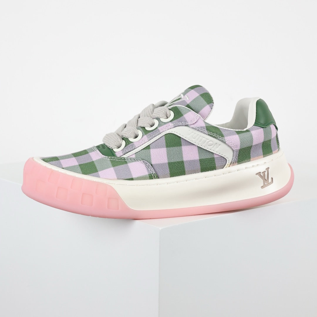 LV Tilted 03