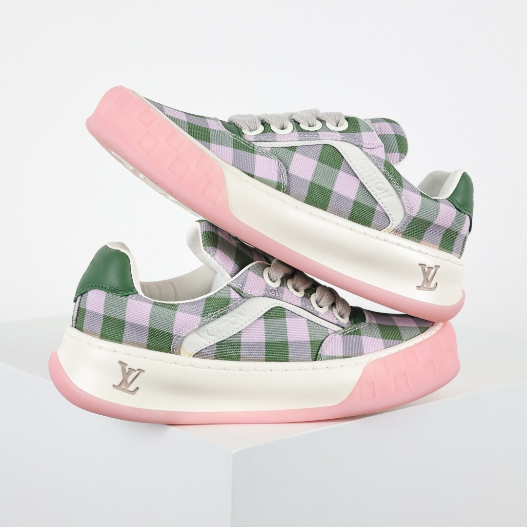 LV Tilted 03