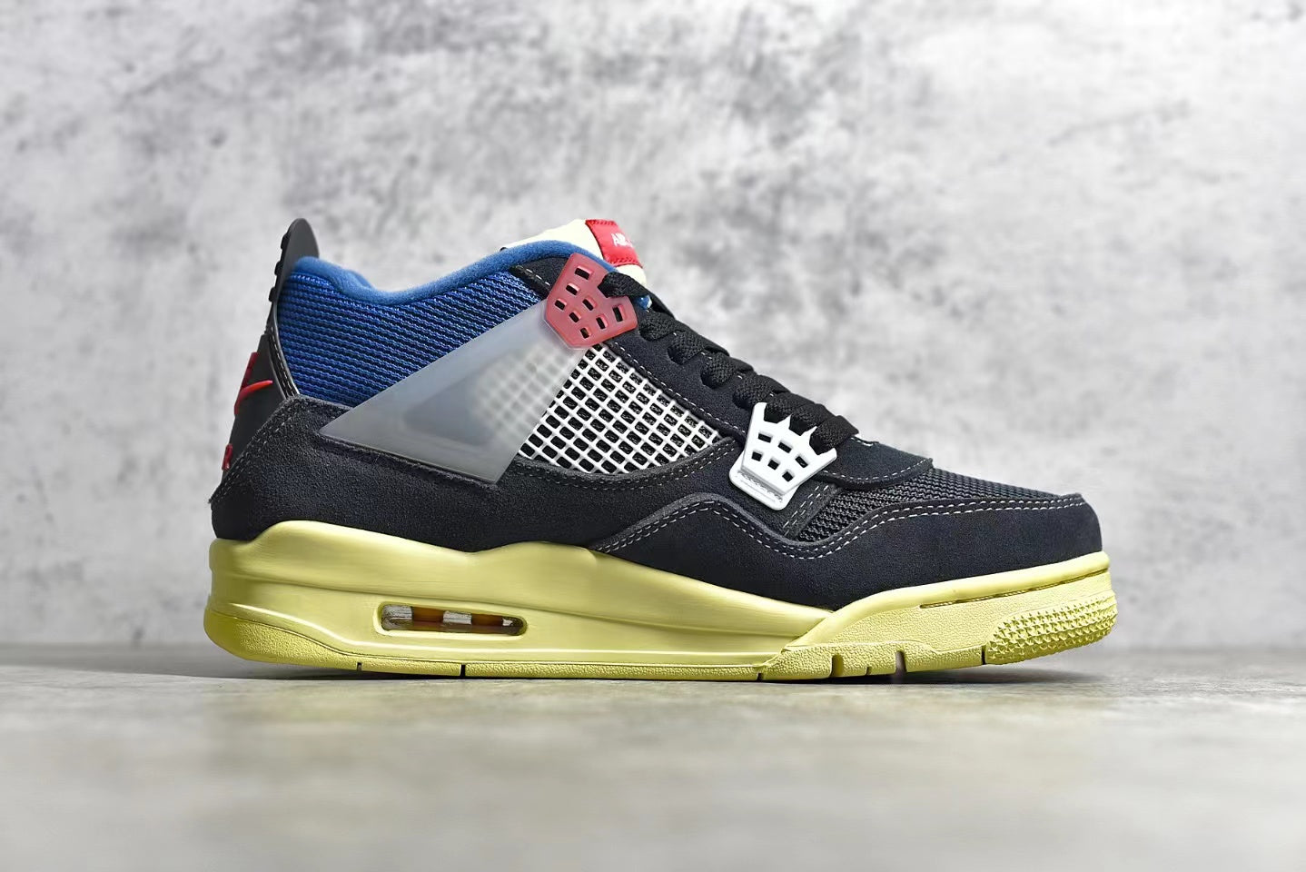 AJ4 Union “Off Noir”