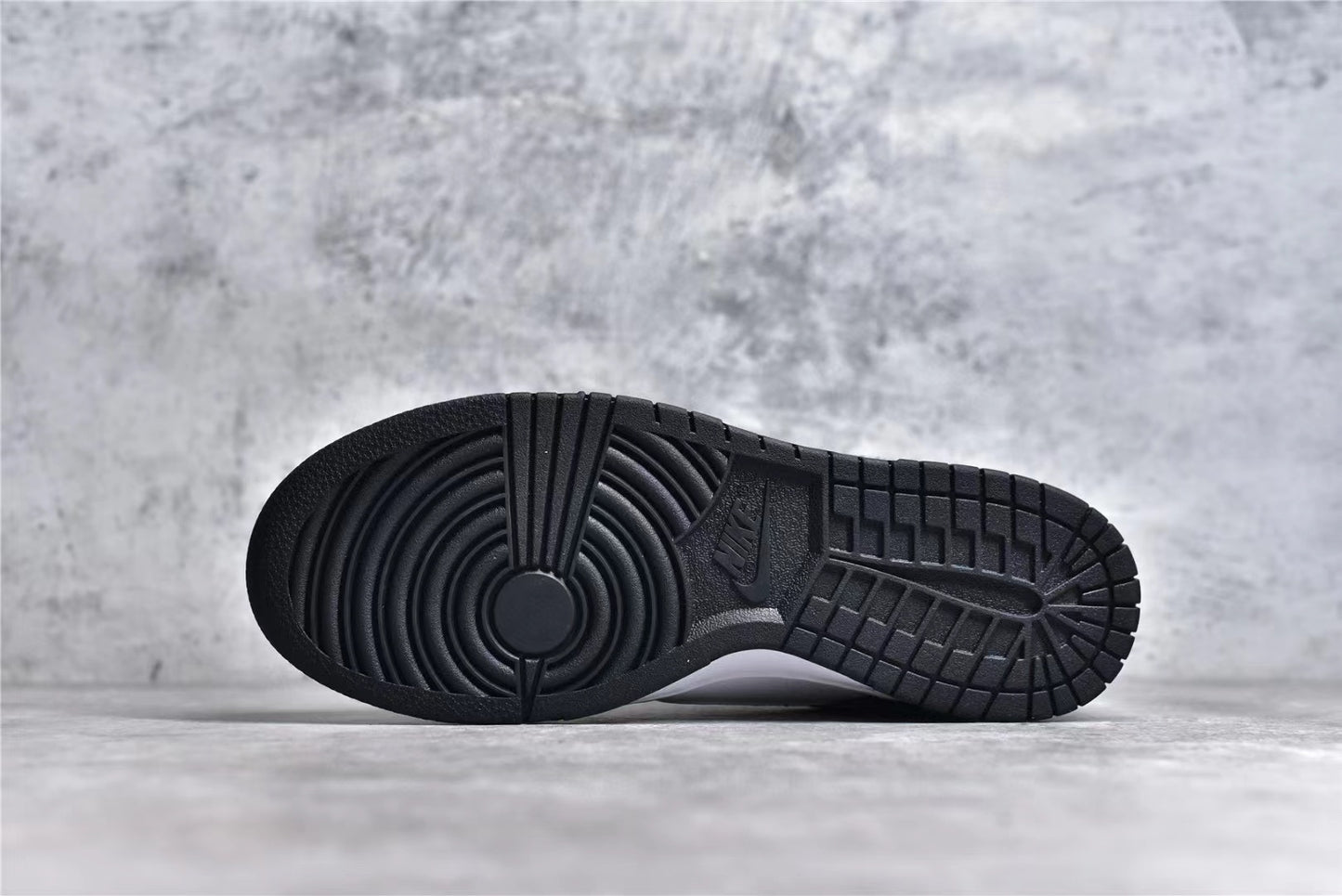 Dunk Low world champ