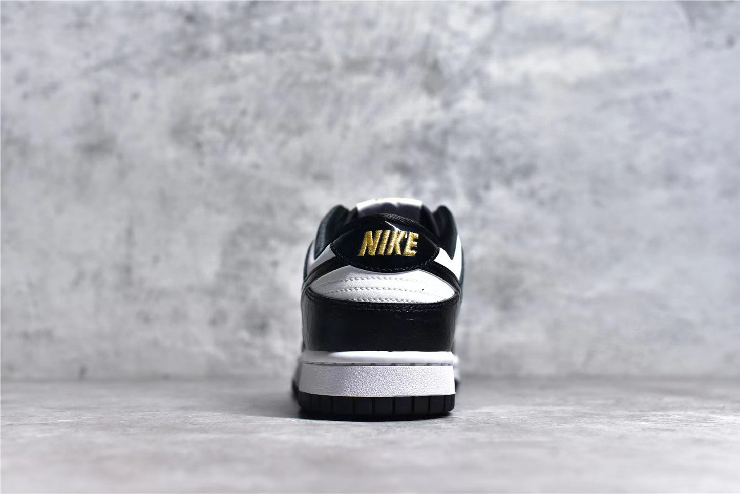 Dunk Low world champ