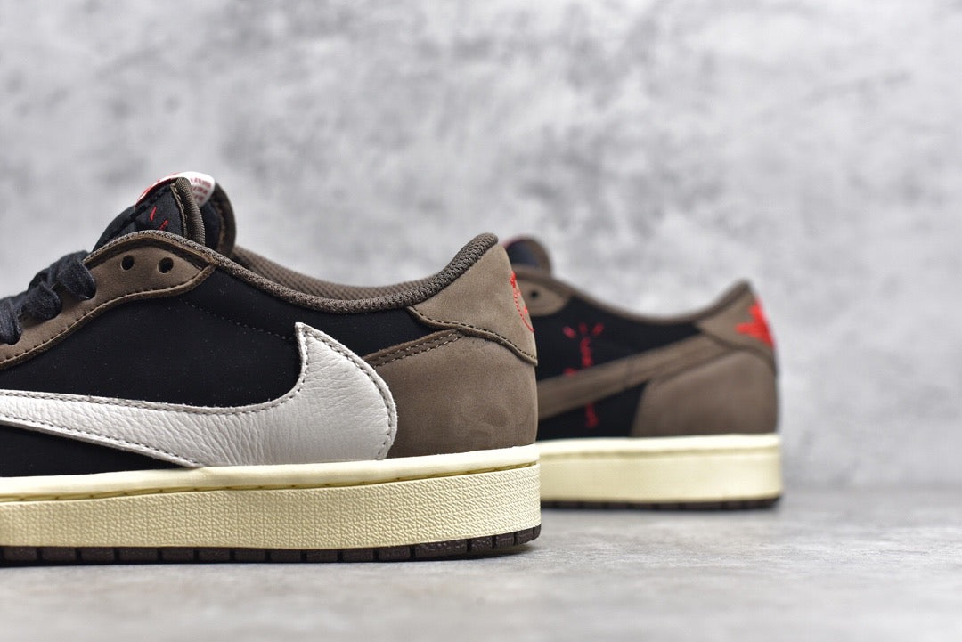 AJ1 Low Travis Scott Dark Mocha