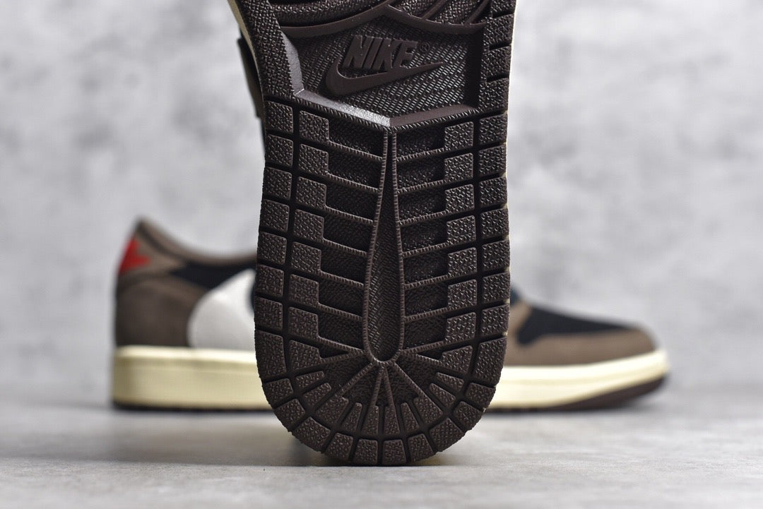 AJ1 Low Travis Scott Dark Mocha