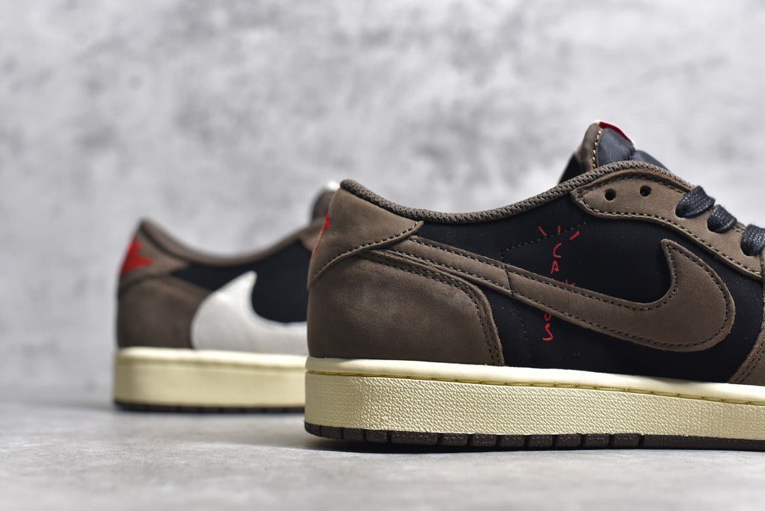 AJ1 Low Travis Scott Dark Mocha
