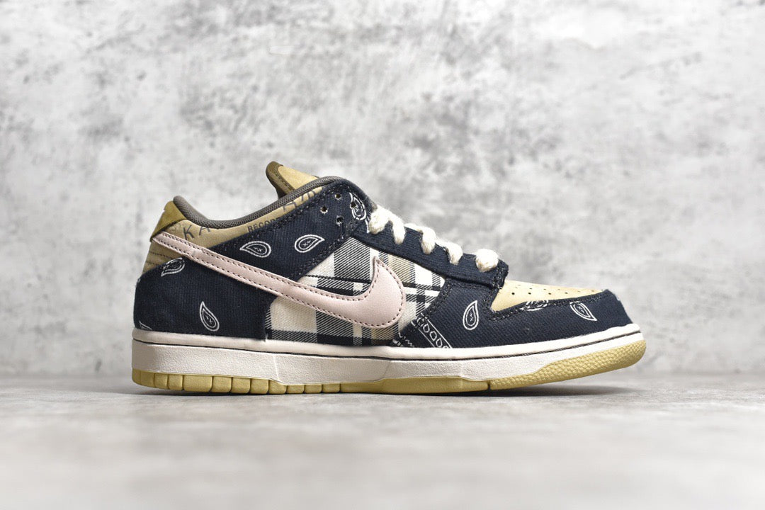 Dunk Low Travis Scott ”Jackboys“