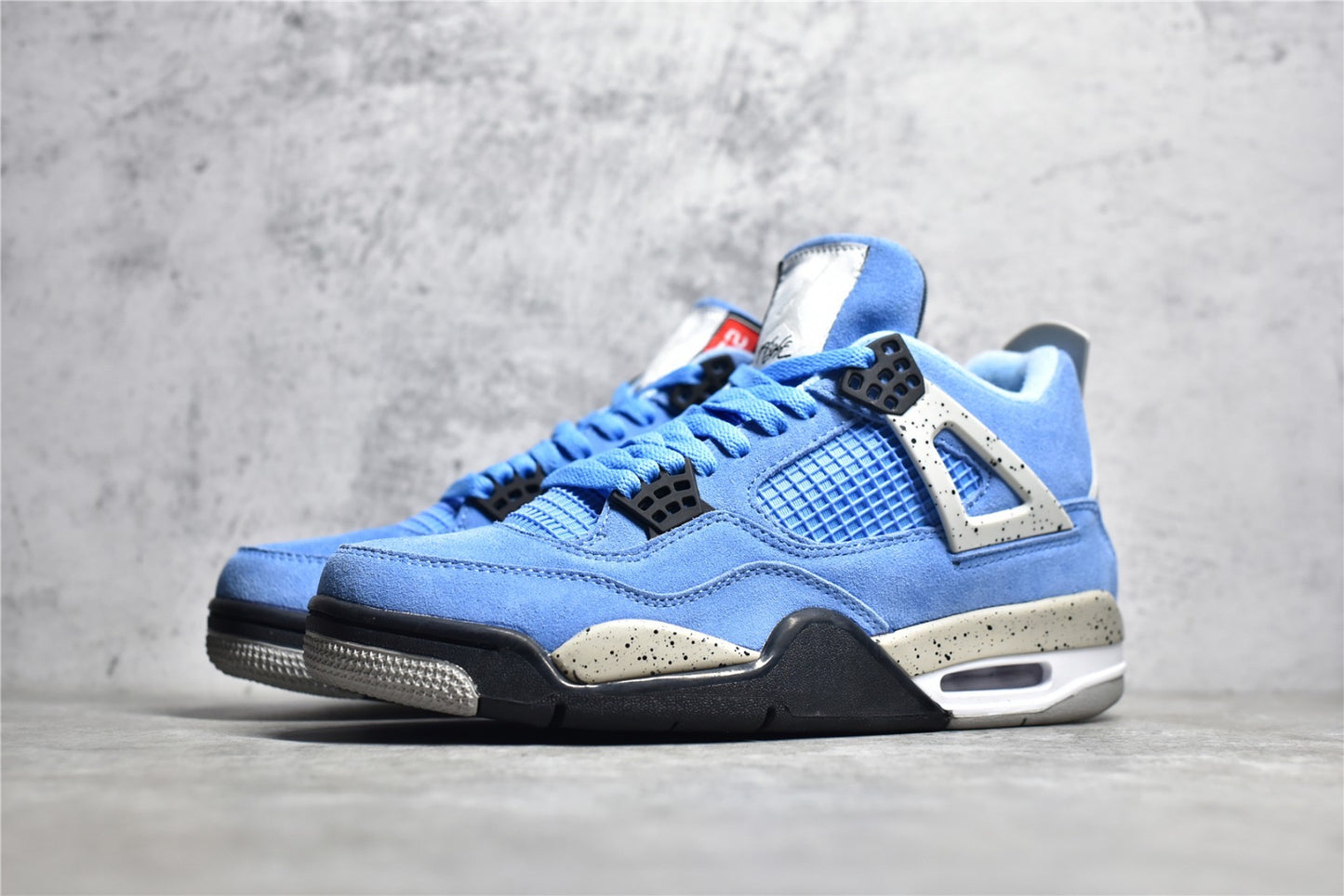 AJ4 'University Blue'